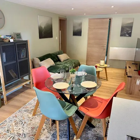 Moderne, Neuf Et Confort